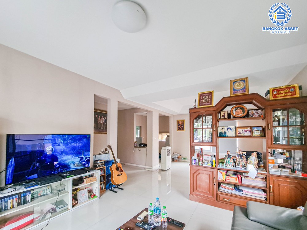 *****บ้านเดี่ยวมือสอง โครงการ ชัยพฤกษ์ ปิ่นเกล้า-สาย2 หลังมุม จากแบรนด์คุณภาพ LH เนื้อที่กว้าง 78 ตร.ว. ฟังก์ชัน 3 ห้องนอน 3 ห้องน้ำ จอดรถได้ 2 คัน เชื่อมต่อถนนกาญจนาภิเษก ถนนรัตนาธิเบศร์ ซอยวัดส้มเกลี้ยง บนทำเลศักยภาพ ใกล้เซ็นทรัลเวสต์เกต ใกล้จุดขึ้นทางด่วน "ศรีรัช"