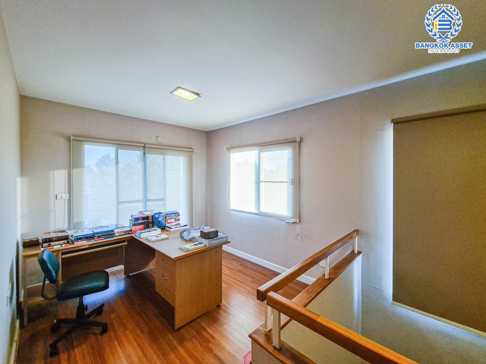 *****บ้านเดี่ยวมือสอง โครงการ ชัยพฤกษ์ ปิ่นเกล้า-สาย2 หลังมุม จากแบรนด์คุณภาพ LH เนื้อที่กว้าง 78 ตร.ว. ฟังก์ชัน 3 ห้องนอน 3 ห้องน้ำ จอดรถได้ 2 คัน เชื่อมต่อถนนกาญจนาภิเษก ถนนรัตนาธิเบศร์ ซอยวัดส้มเกลี้ยง บนทำเลศักยภาพ ใกล้เซ็นทรัลเวสต์เกต ใกล้จุดขึ้นทางด่วน "ศรีรัช"