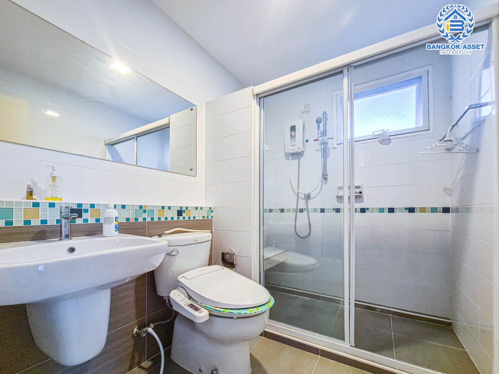 *****บ้านเดี่ยวมือสอง โครงการ ชัยพฤกษ์ ปิ่นเกล้า-สาย2 หลังมุม จากแบรนด์คุณภาพ LH เนื้อที่กว้าง 78 ตร.ว. ฟังก์ชัน 3 ห้องนอน 3 ห้องน้ำ จอดรถได้ 2 คัน เชื่อมต่อถนนกาญจนาภิเษก ถนนรัตนาธิเบศร์ ซอยวัดส้มเกลี้ยง บนทำเลศักยภาพ ใกล้เซ็นทรัลเวสต์เกต ใกล้จุดขึ้นทางด่วน "ศรีรัช"