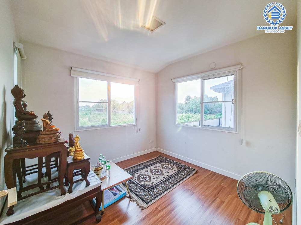 *****บ้านเดี่ยวมือสอง โครงการ ชัยพฤกษ์ ปิ่นเกล้า-สาย2 หลังมุม จากแบรนด์คุณภาพ LH เนื้อที่กว้าง 78 ตร.ว. ฟังก์ชัน 3 ห้องนอน 3 ห้องน้ำ จอดรถได้ 2 คัน เชื่อมต่อถนนกาญจนาภิเษก ถนนรัตนาธิเบศร์ ซอยวัดส้มเกลี้ยง บนทำเลศักยภาพ ใกล้เซ็นทรัลเวสต์เกต ใกล้จุดขึ้นทางด่วน "ศรีรัช"