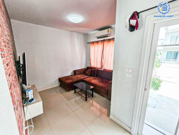 *****บ้านแฝดมือสอง โครงการ เดอะวิลเลจ กาญจนาภิเษก-ราชพฤกษ์2 เนื้อที่กว้าง 30 ตร.ว. ฟังก์ชัน 3 ห้องนอน 2 ห้องน้ำ 2 ที่จอดรถ มีพื้นที่กว้าง ภายในสภาพดีมาก ตกแต่งเรียบทันสมัย บนทำเลแห่งการเดินทาง เชื่อมต่อถนนชัยพฤกษ์, ถนนกาญจนาภิเษก, ถนนบ้านกล้วย-ไทรน้อย ใกล้รถไฟฟ้าสายสีม่วง "สถานีคลองบางไผ่"