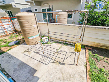 *****บ้านแฝดมือสอง โครงการ เดอะวิลเลจ กาญจนาภิเษก-ราชพฤกษ์2 เนื้อที่กว้าง 30 ตร.ว. ฟังก์ชัน 3 ห้องนอน 2 ห้องน้ำ 2 ที่จอดรถ มีพื้นที่กว้าง ภายในสภาพดีมาก ตกแต่งเรียบทันสมัย บนทำเลแห่งการเดินทาง เชื่อมต่อถนนชัยพฤกษ์, ถนนกาญจนาภิเษก, ถนนบ้านกล้วย-ไทรน้อย ใกล้รถไฟฟ้าสายสีม่วง "สถานีคลองบางไผ่"