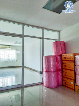 *****อาคารพาณิชย์มือสอง สูง 4 ชั้น สายทิพย์วิลล่า เพชรเกษม เนื้อที่ 17.60 ตร.ว ฟังก์ชัน 2 ห้องนอน 2 ห้องน้ำ 1 ที่จอดรถ บนทำเลศักยภาพ เหมาะกับการทำธุรกิจ ติดถนนเลียบคลองภาษีเจริญฝั่งใต้ เหมาะสมกับทุกครอบครัว ใกล้รถไฟฟ้าสายสีน้ำเงิน "สถานีหลักสอง" และจุดขึ้นทางด่วน "พระราม2"