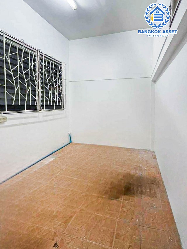 *****ทาวน์เฮ้าส์มือสองนนทบุรี หมู่บ้าน บิวตี้เฮาส์3 ราชพฤกษ์ เนื้อที่กว้าง 23.3 ตร.ว. ฟังก์ชัน 3 ห้องนอน 2 ห้องน้ำ 1 ที่จอดรถ บ้านพร้อมอยู่ แถมฟรี! 3 เครื่องปรับอากาศ บนทำเลเชื่อมต่อ ถนนราชพฤกษ์, ถนนบางกรวย-จงถนอม, ถนนนครอินทร์, ถนนรัตนาธิเบศร์ ใกล้ทางด่วน "ศรีรัช"