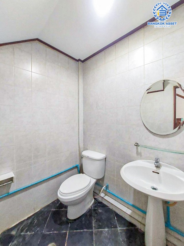 *****ทาวน์เฮ้าส์มือสองนนทบุรี หมู่บ้าน บิวตี้เฮาส์3 ราชพฤกษ์ เนื้อที่กว้าง 23.3 ตร.ว. ฟังก์ชัน 3 ห้องนอน 2 ห้องน้ำ 1 ที่จอดรถ บ้านพร้อมอยู่ แถมฟรี! 3 เครื่องปรับอากาศ บนทำเลเชื่อมต่อ ถนนราชพฤกษ์, ถนนบางกรวย-จงถนอม, ถนนนครอินทร์, ถนนรัตนาธิเบศร์ ใกล้ทางด่วน "ศรีรัช"