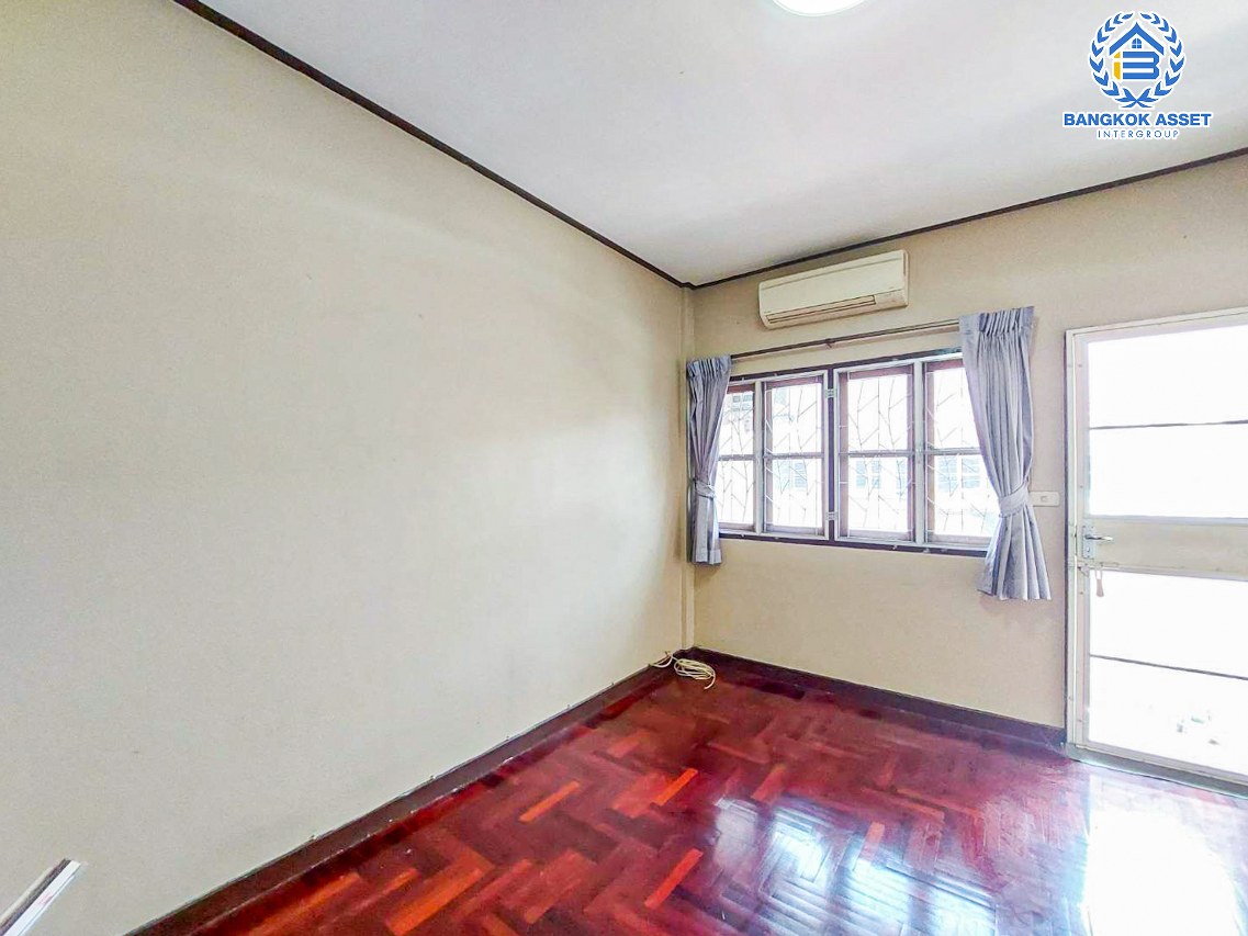 *****ทาวน์เฮ้าส์มือสองนนทบุรี หมู่บ้าน บิวตี้เฮาส์3 ราชพฤกษ์ เนื้อที่กว้าง 23.3 ตร.ว. ฟังก์ชัน 3 ห้องนอน 2 ห้องน้ำ 1 ที่จอดรถ บ้านพร้อมอยู่ แถมฟรี! 3 เครื่องปรับอากาศ บนทำเลเชื่อมต่อ ถนนราชพฤกษ์, ถนนบางกรวย-จงถนอม, ถนนนครอินทร์, ถนนรัตนาธิเบศร์ ใกล้ทางด่วน "ศรีรัช"