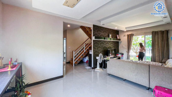 *****บ้านเดี่ยวมือสอง โครงการ พฤกษาวิลเลจ5 กาญจนาภิเษก หลังมุม เนื้อที่ 50.50 ตร.ว. ฟังก์ชัน 4 ห้องนอน 2 ห้องน้ำ 1 ที่จอดรถ ภายในสภาพดีมากรอบบ้านกว้างขวาง บนทำเลดี เชื่อมต่อถนนกาญจนาภิเษก ซอยคลองถนน ใกล้โครงการรถไฟฟ้าสายสีม่วง "สถานีคลองบางไผ่" และจุดขึ้นทางด่วน "กาญจนาภิเษก"