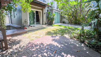 *****บ้านเดี่ยวมือสอง โครงการ พฤกษาวิลเลจ5 กาญจนาภิเษก หลังมุม เนื้อที่ 50.50 ตร.ว. ฟังก์ชัน 4 ห้องนอน 2 ห้องน้ำ 1 ที่จอดรถ ภายในสภาพดีมากรอบบ้านกว้างขวาง บนทำเลดี เชื่อมต่อถนนกาญจนาภิเษก ซอยคลองถนน ใกล้โครงการรถไฟฟ้าสายสีม่วง "สถานีคลองบางไผ่" และจุดขึ้นทางด่วน "กาญจนาภิเษก"