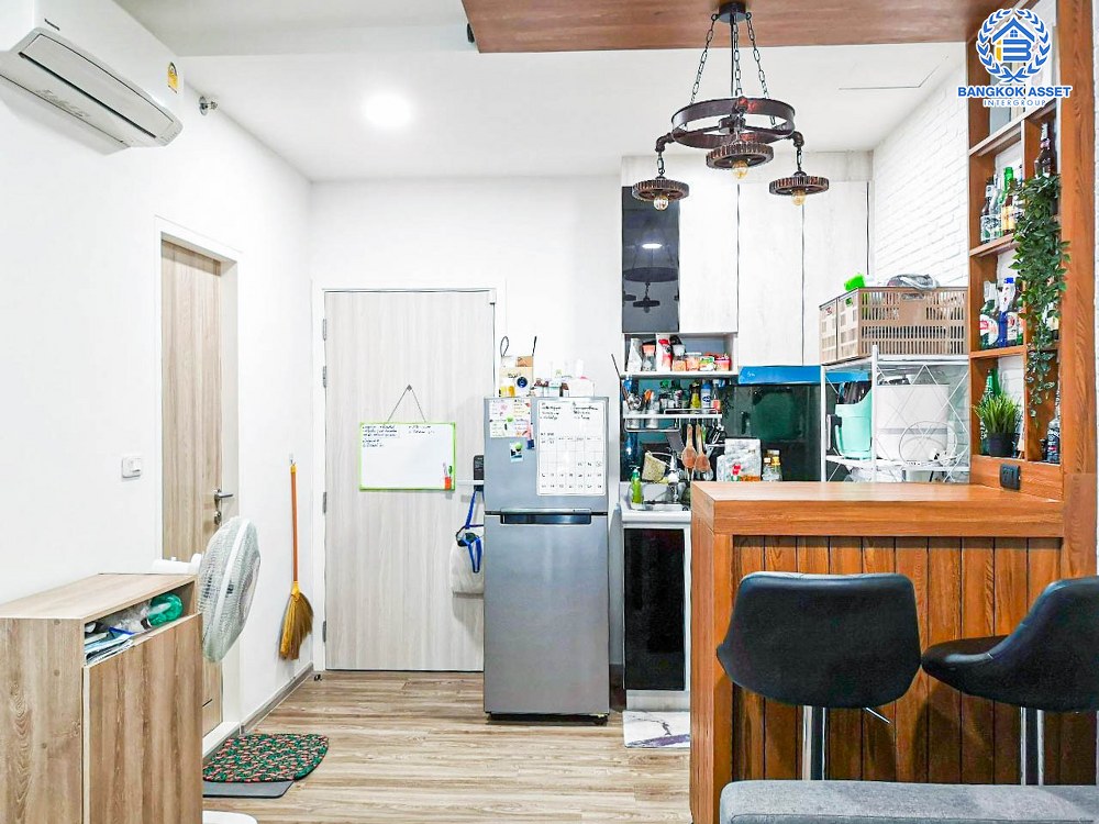 *****คอนโดมิเนียมมือสอง โครงการ ริชพาร์ค เทอมินอลแอทพหลโยธิน59 พื้นที่ใช้สอยกว้าง 34.18 ตร.ม. ฟังก์ชัน 1 ห้องนอน 1 ห้องน้ำ 1 ที่จอดรถ ตอบโจทย์ไลฟ์สไตล์คนเมืองอย่างแท้จริง โครงการตั้งบนทำเลศักยภาพ เชื่อมต่อถนนพหลโยธิน ใกล้รถไฟฟ้าสายสีเขียว "สถานีพหลโยธิน59" และจุดขึ้นทางด่วน "ฉลองรัช"