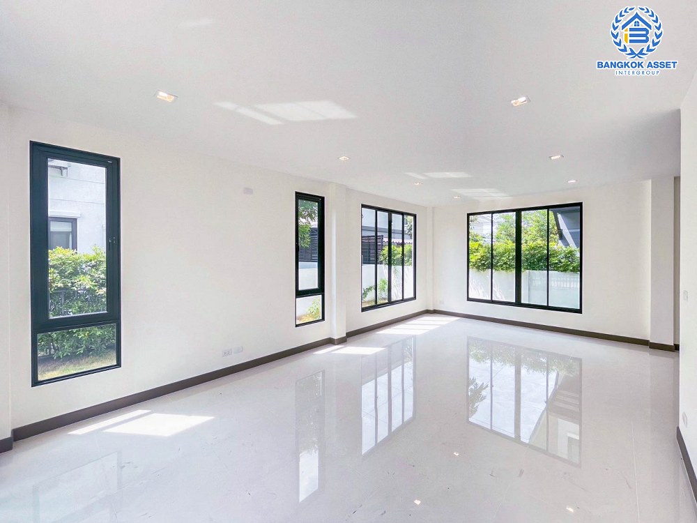 *****บ้านเดี่ยวมือสอง โครงการ สัมมากร ชัยพฤกษ์-แจ้งวัฒนะ เนื้อที่ 57.90 ตร.ว. ฟังก์ชัน 3 ห้องนอน 3 ห้องน้ำ 2 ที่จอดรถ บ้านใหม่ไม่เคยเข้าอยู่ ภายในสภาพดีเยี่ยม โครงการตั้งบนทำเลเดินทางสะดวก เชื่อมต่อถนนชัยพฤกษ์ ใกล้รถไฟฟ้าสายสีชมพู "สถานีปากเกร็ด"  และจุดขึ้นทางด่วน "แจ้งวัฒนะ"