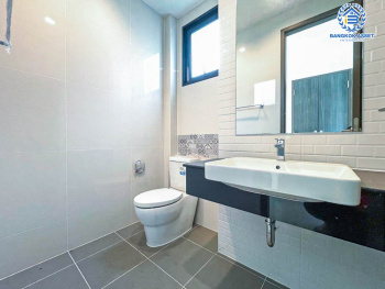 *****บ้านเดี่ยวมือสอง โครงการ สัมมากร ชัยพฤกษ์-แจ้งวัฒนะ เนื้อที่ 57.90 ตร.ว. ฟังก์ชัน 3 ห้องนอน 3 ห้องน้ำ 2 ที่จอดรถ บ้านใหม่ไม่เคยเข้าอยู่ ภายในสภาพดีเยี่ยม โครงการตั้งบนทำเลเดินทางสะดวก เชื่อมต่อถนนชัยพฤกษ์ ใกล้รถไฟฟ้าสายสีชมพู "สถานีปากเกร็ด"  และจุดขึ้นทางด่วน "แจ้งวัฒนะ"