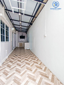 *****บ้านแฝดมือสอง โครงการ เสนาวิลเลจ บางกรวย-ไทรน้อย เนื้อที่ 37 ตร.ว. ฟังก์ชัน 4 ห้องนอน 2 ห้องน้ำ จอดรถได้ 2 คัน แถมฟรี! เครื่องปรับอากาศ โครงการตั้งบนทำเลเดินทางสะดวก เชื่อมต่อถนนบางกรวย-ไทรน้อย ใกล้เซ็นทรัลเวสต์เกต รถไฟฟ้าสายสีม่วง "สถานีบางพลู" และจุดขึ้นทางด่วน "กาญจนาภิเษก"