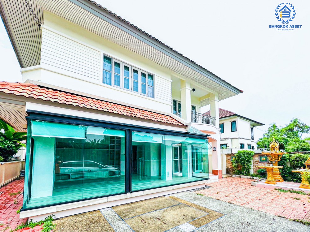 *****บ้านเดี่ยวมือสอง โครงการ มธุรสโฮม11 พิบูลย์สงคราม หลังมุม เนื้อที่กว้าง 55 ตร.ว. ฟังก์ชัน 4 ห้องนอน 3 ห้องน้ำ จอดรถได้ 1 คัน ภายในสภาพดีเยี่ยม พร้อมเข้าอยู่ ตั้งบนทำเลเดินทางสะดวก เชื่อมถนนพิบูลย์สงคราม, ถนนวงศ์สว่าง และถนนติวานนท์ ใกล้โครงการรถไฟฟ้าสายสีม่วง "สถานีแยกติวานนท์"