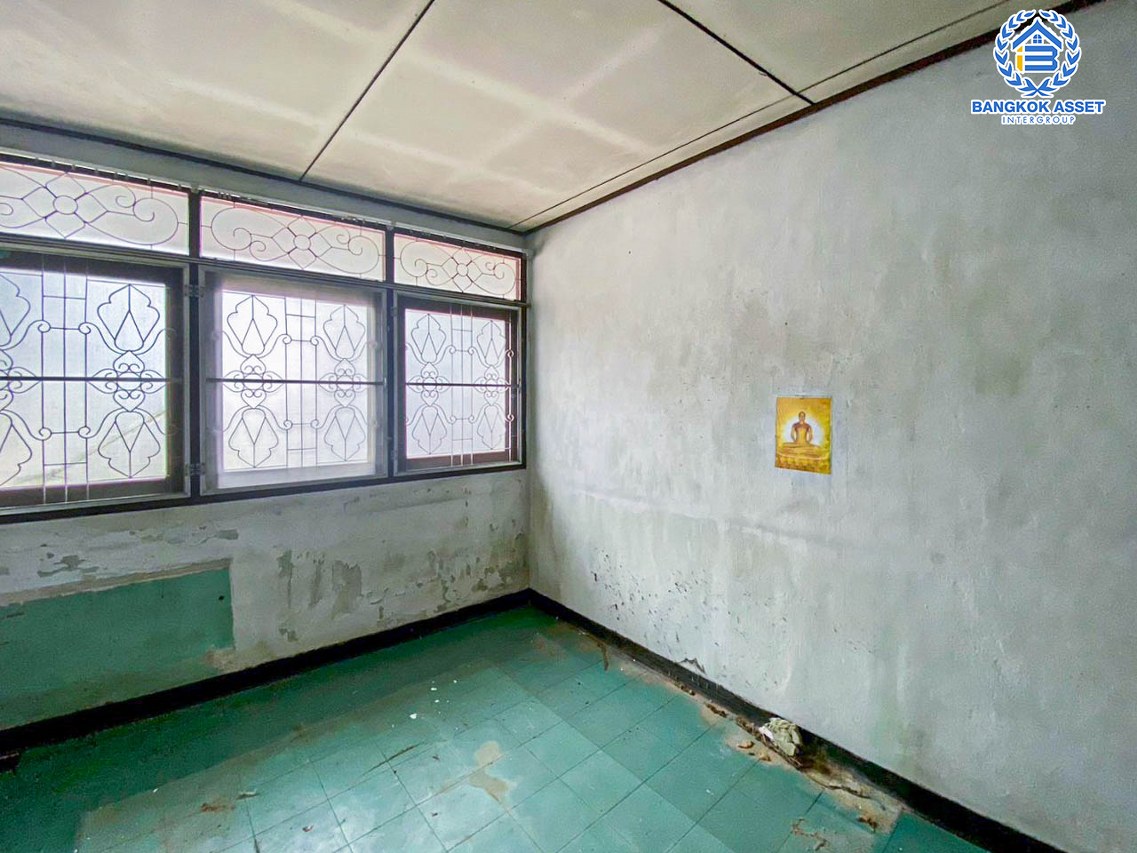 *****ทาวน์เฮ้าส์มือสองกรุงเทพมหานคร หมู่บ้าน ศิลวัฒน์ บางนา-ตราด เนื้อที่ 11 ตร.ว. ฟังก์ชัน 2 ห้องนอน 1 ห้องน้ำ บนทำเลใกล้เซ็นทรัล บางนา, รถไฟฟ้าสายสีเขียว "สถานีบางนา" และจุดขึ้นทางด่วน "แยกบางนา" จองด่วน!