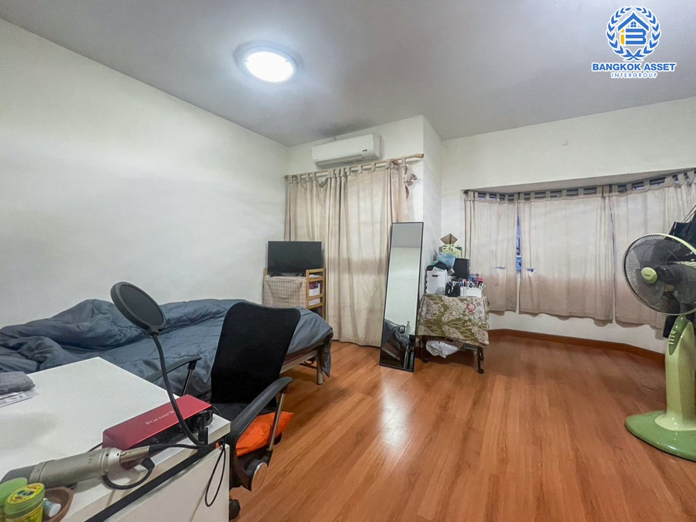 *****ทาวน์โฮมมือสอง โครงการ วิชั่นวิลล์5 ติวานนท์ เนื้อที่กว้าง 26.40 ตร.ว. ฟังก์ชัน 3 ห้องนอน 3 ห้องน้ำ 1 ที่จอดรถ พื้นที่กว้างตอบโจทย์ทุกไลฟ์สไตล์ พร้อมอยู่ บนทำเลเดินทางสะดวก ใกล้ไฟฟ้าสายสีม่วง "สถานีศูนย์ราชการนนทบุรี" และจุดขึ้นทางด่วน "งามวงศ์วาน"