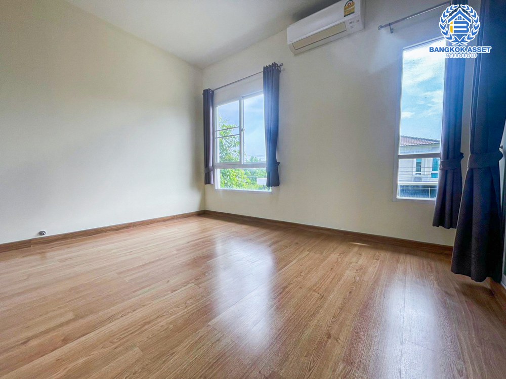 บ้านเดี่ยวมือสอง โครงการ ภัสสร39 บางกรวย-ไทรน้อย หลังมุม เนื้อที่กว้าง 64 ตร.ว. ฟังก์ชัน 3 ห้องนอน 3 ห้องน้ำ 2 ที่จอดรถ บ้านสวยพร้อมอยู่ แถมฟรี! เครื่องปรับอากาศ บนทำเลเดินทางสะดวก ใกล้โครงการรถไฟฟ้าสายสีม่วง "สถานีแยกติวานนท์" และทางด่วน "ศรีรัช"