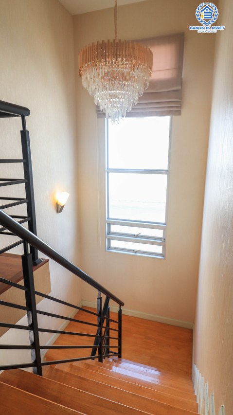 *****บ้านเดี่ยวมือสองนนทบุรี โครงการ ไลฟ์บางกอกบูเลอวาร์ด พระราม5 หลังมุม! คุณภาพระดับ SC ASSET เนื้อที่ 50.3 ตร.ว. ฟังก์ชัน 3 ห้องนอน 3 ห้องน้ำ 2 ที่จอดรถ แถมฟรี! 4 เครื่องปรับอากาศ 1 เครื่องทำน้ำอุ่น บนทำเลแห่งการเดินทาง ใกล้รถไฟฟ้าสายสีม่วง "สถานีแยกติวานนท์" และทางด่วน "ศรีรัช"