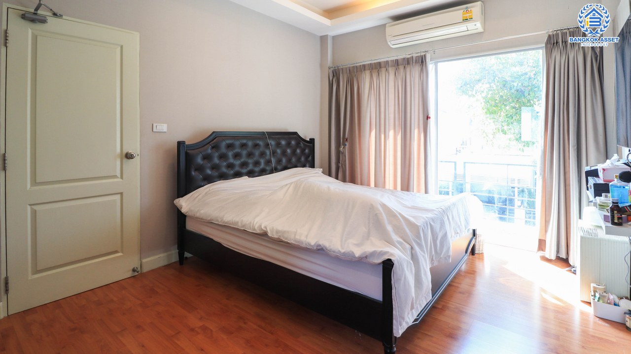 *****บ้านเดี่ยวมือสองนนทบุรี โครงการ ไลฟ์บางกอกบูเลอวาร์ด พระราม5 หลังมุม! คุณภาพระดับ SC ASSET เนื้อที่ 50.3 ตร.ว. ฟังก์ชัน 3 ห้องนอน 3 ห้องน้ำ 2 ที่จอดรถ แถมฟรี! 4 เครื่องปรับอากาศ 1 เครื่องทำน้ำอุ่น บนทำเลแห่งการเดินทาง ใกล้รถไฟฟ้าสายสีม่วง "สถานีแยกติวานนท์" และทางด่วน "ศรีรัช"