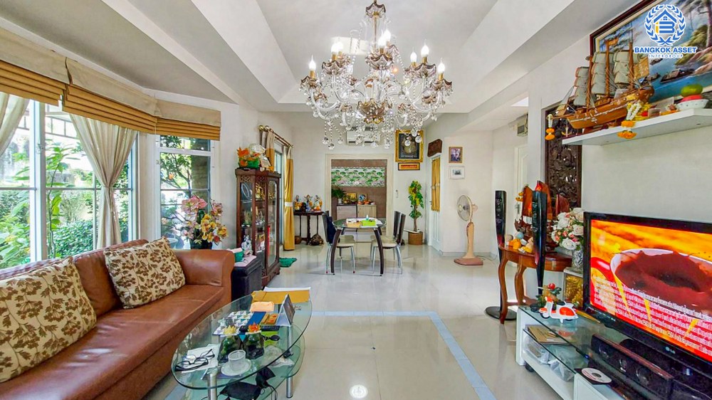 บ้านเดี่ยวมือสอง โครงการ พฤกษ์ลดา1 วงแหวน-รัตนาธิเบศร์ หลังมุม เนื้อที่กว้าง 60 ตร.ว. ฟังก์ชัน 4 ห้องนอน 2 ห้องน้ำ 2 ที่จอดรถ ต่อเติมหลังคาโรงจอดรถ บรรยากาศโครงการเงียบสงบ โครงการตั้งบนทำเลดี เชื่อมต่อถนนกาญจนาภิเษก ซอยคลองถนน ใกล้รถไฟฟ้าสายสีม่วง "สถานีคลองบางไผ่" และจุดขึ้นทางด่วน "กาญจนาภิเษก"...