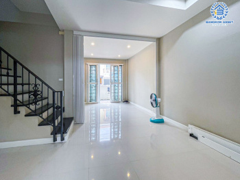 *****ทาวน์เฮ้าส์มือสองนนทบุรี หมู่บ้าน เปี่ยมสุข ทัสคานี่ ติวานนท์-ปากเกร็ด22 เนื้อที่เกือบ 19 ตร.ว. ฟังก์ชัน 3 ห้องนอน 2 ห้องน้ำ 1 ที่จอดรถ บ้านสภาพดี พร้อมอยู่ บนทำเลแห่งการเดินทาง เชื่อมต่อถนนราชพฤกษ์ ถนนชัยพฤกษ์ ถนนแจ้งวัฒนะ ใกล้รถไฟฟ้าสายสีชมพู "สถานีศูนย์ราชการแจ้งวัฒนะ"