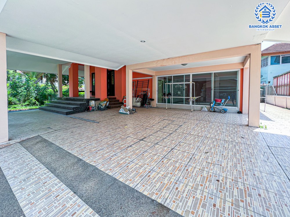 *****บ้านเดี่ยวมือสอง โครงการ ลลินกรีนวิลล์ บางบอน3 เนื้อที่ 103.20 ตร.ว. ฟังก์ชัน 3 ห้องนอน 3 ห้องน้ำ 2 ที่จอดรถ บ้านสภาพดีเยี่ยม พร้อมเข้าอยู่ บนทำเลเดินทางสะดวก เชื่อมต่อถนนเพชรเกษม ถนนมาเจริญ ถนนพุทธมณฑลสาย2 ถนนกาญจนาภิเษก ใกล้จุดขึ้นทางพิเศษเฉลิมมหานคร