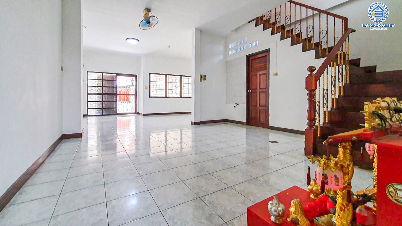 *****ทาวน์โฮมมือสอง โครงการ สวนผัก27 สวนผัก เนื้อที่ 20 ตร.ว. ฟังก์ชัน 4 ห้องนอน 3 ห้องน้ำ 1 ที่จอดรถ หน้าบ้านกว้างขวาง ภายในสภาพใหม่ โครงการตั้งบนทำเลเดินทางสะดวก เชื่อมต่อถนนสวนผัก ถนนอัจฉริยะประสิทธิ์ ใกล้รถไฟฟ้าสายสีแดง "สถานีตลิ่งชัน" จองเลย!