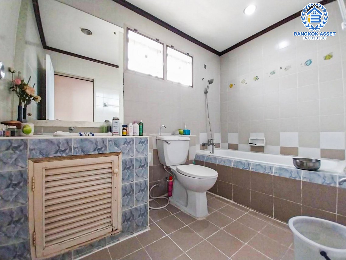 *****ทาวน์เฮ้าส์มือสองนนทบุรี โครงการ บุศรินทร์ วงแหวน-รัตนาธิเบศร์ เนื้อที่กว้าง 25 ตร.ว. ฟังก์ชัน 2 ห้องนอน 2 ห้องน้ำ 1 ที่จอดรถ แถมฟรี! เครื่องปรับอากาศ เครื่องดูดควัน บนทำเลแห่งการเดินทาง เชื่อมต่อถนนบ้านกล้วย-ไทรน้อย, ถนนกาญจณาภิเษก ใกล้ทางด่วน "ศรีรัช"