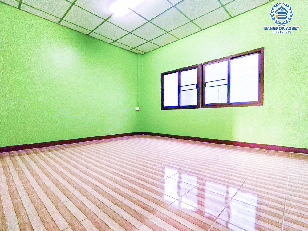 *****ทาวน์โฮมมือสองกรุงเทพมหานคร หมู่บ้าน ซอยเอกชัย89 แยก3-2 เอกชัย เนื้อที่ 18 ตร.ว. ฟังก์ชัน 4 ห้องนอน 3 ห้องน้ำ 1 ที่จอดรถ บ้านสภาพดี พร้อมเข้าอยู่ บนทำเลแห่งการเดินทาง เชื่อมต่อถนนพระราม2, ถนนกาญจนาภิเษก, ถนนเอกชัย ในราคาสุดคุ้ม!!