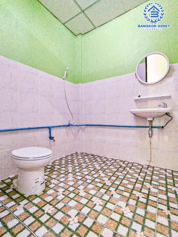 *****ทาวน์โฮมมือสองกรุงเทพมหานคร หมู่บ้าน ซอยเอกชัย89 แยก3-2 เอกชัย เนื้อที่ 18 ตร.ว. ฟังก์ชัน 4 ห้องนอน 3 ห้องน้ำ 1 ที่จอดรถ บ้านสภาพดี พร้อมเข้าอยู่ บนทำเลแห่งการเดินทาง เชื่อมต่อถนนพระราม2, ถนนกาญจนาภิเษก, ถนนเอกชัย ในราคาสุดคุ้ม!!