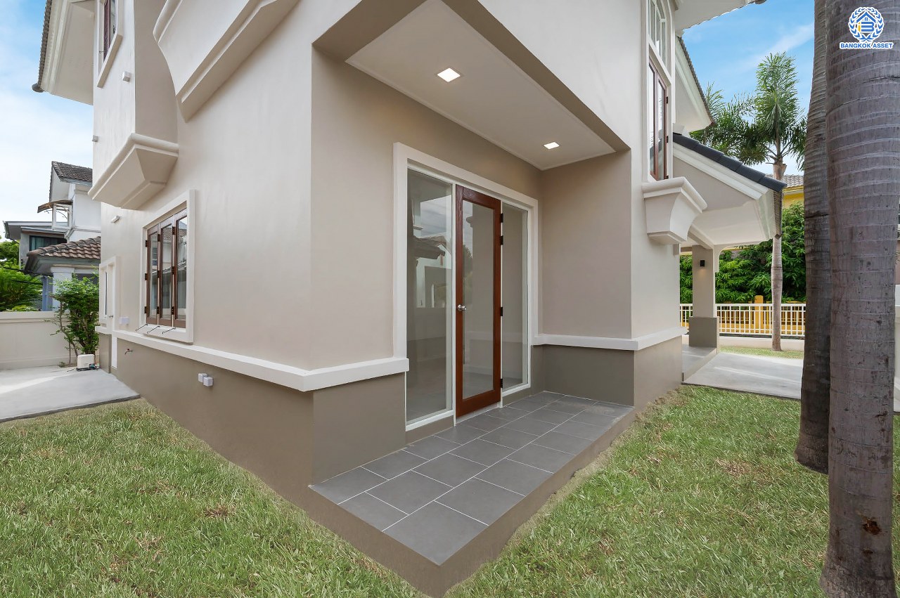 บ้านมือสองตกแต่งใหม่ โครงการ ปัญจทรัพย์พาร์ค ปิ่นเกล้า เนื้อที่ 60 ตร.ว. พื้นที่ใช้สอยมากกว่า 208.59 ตร.ม. ฟังก์ชันจัดเต็ม 3 ห้องนอน 3 ห้องน้ำ จอดรถได้ 1 คัน ตอบโจทย์ทุกการเดินทาง บนทำเลศักยภาพ ติดถนนบรมราชชนนี เชื่อมต่อทางคู่ขนานลอยฟ้า ใกล้รถไฟฟ้าสายสีน้ำเงิน "สถานีบางพลัด"