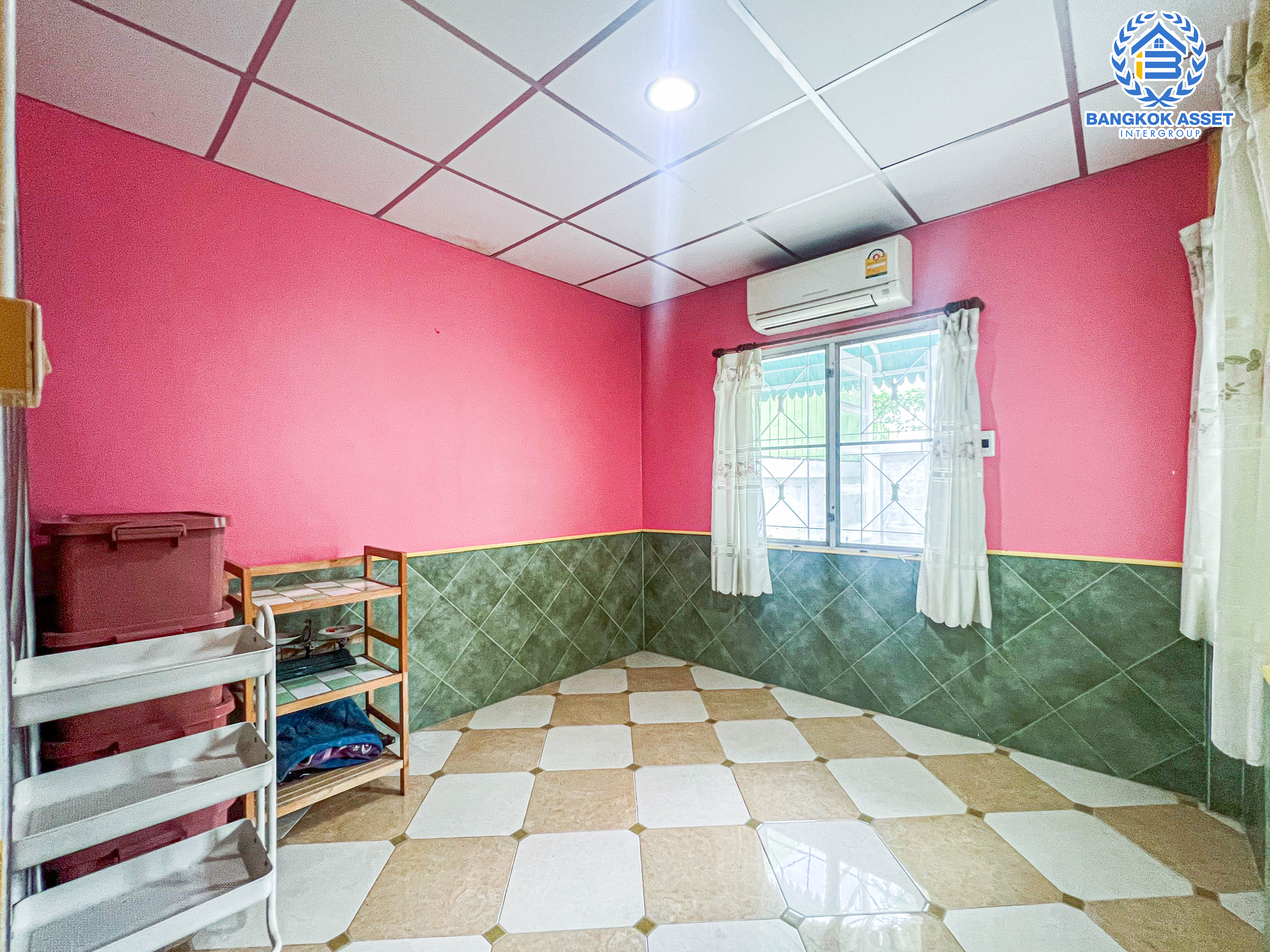 *****ทาวน์เฮ้าส์มือสองนนทบุรี หมู่บ้าน เศรณีวิลล่า บ้านกล้วย-ไทรน้อย เนื้อที่กว้าง 34 ตร.ว. ฟังก์ชัน 3 ห้องนอน 2 ห้องน้ำ 1 ที่จอดรถ แถมฟรี! 4 เครื่องปรับอากาศ, เฟอร์นิเจอร์ บนทำเลแห่งการเดินทาง ใกล้รถไฟฟ้าสายสีม่วง "สถานีคลองบางไผ่" และทางด่วน "ศรีรัช" ในราคาสุดคุ้ม!