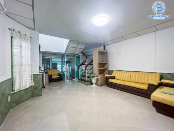 *****ทาวน์เฮ้าส์มือสองนนทบุรี หมู่บ้าน เศรณีวิลล่า บ้านกล้วย-ไทรน้อย เนื้อที่กว้าง 34 ตร.ว. ฟังก์ชัน 3 ห้องนอน 2 ห้องน้ำ 1 ที่จอดรถ แถมฟรี! 4 เครื่องปรับอากาศ, เฟอร์นิเจอร์ บนทำเลแห่งการเดินทาง ใกล้รถไฟฟ้าสายสีม่วง "สถานีคลองบางไผ่" และทางด่วน "ศรีรัช" ในราคาสุดคุ้ม!