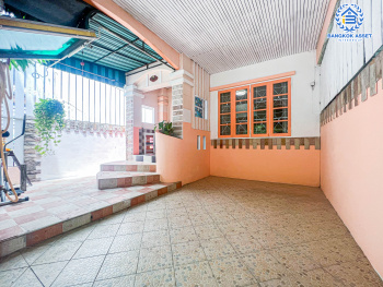 *****ทาวน์เฮ้าส์มือสองนนทบุรี หมู่บ้าน เศรณีวิลล่า บ้านกล้วย-ไทรน้อย เนื้อที่กว้าง 34 ตร.ว. ฟังก์ชัน 3 ห้องนอน 2 ห้องน้ำ 1 ที่จอดรถ แถมฟรี! 4 เครื่องปรับอากาศ, เฟอร์นิเจอร์ บนทำเลแห่งการเดินทาง ใกล้รถไฟฟ้าสายสีม่วง "สถานีคลองบางไผ่" และทางด่วน "ศรีรัช" ในราคาสุดคุ้ม!