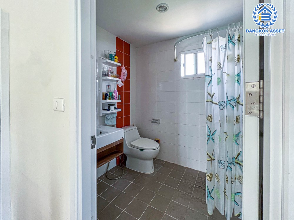 *****บ้านเดี่ยวมือสอง โครงการ พฤกษาวิลเลจ30 กรุงเทพ-ปทุมธานี เนื้อที่ 59 ตร.ว. ฟังก์ชัน 3 ห้องนอน 2 ห้องน้ำ 2 จอดรถ ทำเลปทุมธานี เดินทางสะดวกสบายเข้า-ออกได้หลายเส้นทาง ทั้งถนนชัยพฤกษ์ ถนนราชพฤกษ์ ถนนกรุงเทพ-ปทุมธานี ใกล้เมืองทองธานี และจุดขึ้นทางด่วน "แจ้งวัฒนะ"