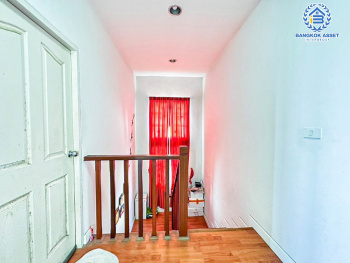 *****บ้านเดี่ยวมือสองสมุทรสาคร โครงการ นาราวัลย์ เอกชัย-บางบอน เนื้อที่กว้างขวางถึง 59 ตร.ว. ฟังก์ชัน 4 ห้องนอน 3 ห้องน้ำ 2 ที่จอดรถ บ้านสภาพดี แถมฟรี! 1 เครื่องปรับอากาศ และเฟอร์นิเจอบิ้วอิน บนทำเลติดถนนใหญ่ ถนนเอกชัย เชื่อมต่อถนนพระราม 2, ถนนกาญจนาภิเษก จองเลย!