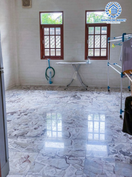 *****บ้านเดี่ยวมือสองนนทบุรี หมู่บ้าน ปัญฐิญา พระราม5 เนื้อที่กว้างขวางถึง 201.3 ตร.ว. ฟังก์ชัน 5 ห้องนอน 5 ห้องน้ำ 4 ที่จอดรถ ตกแต่งดีไซน์ทันสมัย ภายในสวย บนทำเลแห่งการเดินทาง เชื่อมต่อถนนนครอินทร์, ถนนราชพฤกษ์ ใกล้รถไฟฟ้าสายสีม่วง "สถานีแยกติวานนท์" และทางด่วน "ศรีรัช"