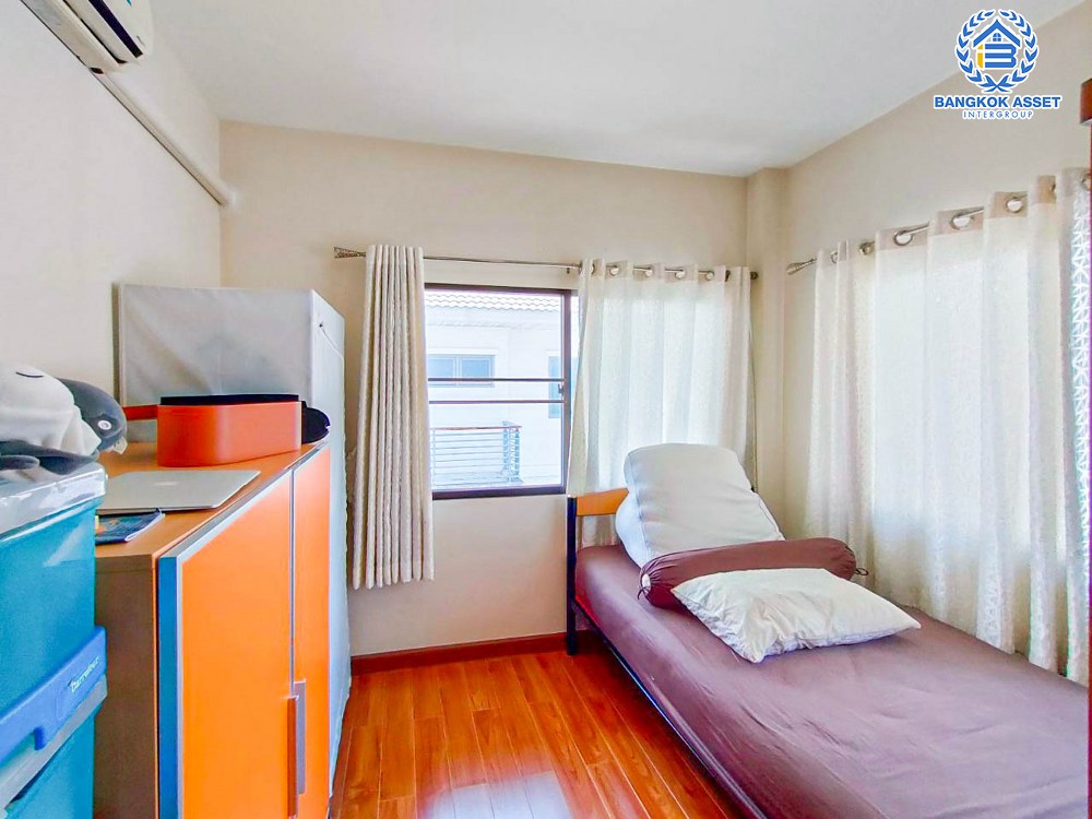 *****บ้านเดี่ยวมือสองนนทบุรี โครงการ เพอร์เฟคเพลส ราชพฤกษ์ เนื้อที่กว้างมากถึง 64.4 ตร.ว. ฟังก์ชัน 3 ห้องนอน 3 ห้องน้ำ 2 ที่จอดรถ บ้านสภาพสวย พร้อมอยู่ แถมฟรี! 4 เครื่องปรับอากาศ บนทำเลติด ถนนราชพฤกษ์ เพียง 10 นาทีก็ถึงรถไฟฟ้าสายสีม่วง "สถานีบางรักน้อยท่าอิฐ" และใกล้ทางด่วน "ศรีรัช" จองเลย!