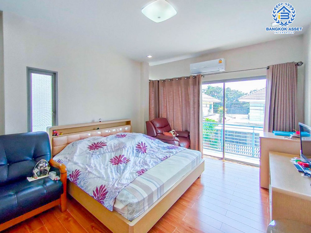 *****บ้านเดี่ยวมือสองนนทบุรี โครงการ เพอร์เฟคเพลส ราชพฤกษ์ เนื้อที่กว้างมากถึง 64.4 ตร.ว. ฟังก์ชัน 3 ห้องนอน 3 ห้องน้ำ 2 ที่จอดรถ บ้านสภาพสวย พร้อมอยู่ แถมฟรี! 4 เครื่องปรับอากาศ บนทำเลติด ถนนราชพฤกษ์ เพียง 10 นาทีก็ถึงรถไฟฟ้าสายสีม่วง "สถานีบางรักน้อยท่าอิฐ" และใกล้ทางด่วน "ศรีรัช" จองเลย!