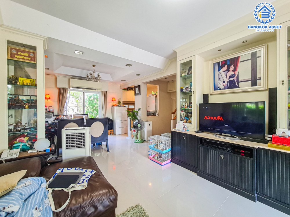 *****บ้านเดี่ยวมือสอง หน้าบ้านติดทะเลสาบ โครงการ พฤกษ์ลดา บางใหญ่2 จากแบรนด์ L&H เนื้อที่กว้าง 66.70 ตร.ว. ฟังก์ชัน 3 ห้องนอน 3 ห้องน้ำ 2 ที่จอดรถ บ้านสภาพสวย หลังบ้านไม่ชนใคร โครงการตั้งบนทำเลดี เชื่อมต่อกาญจนาภิเษก ซอยคลองถนน ซอยแก้วอินทร์ ใกล้รถไฟฟ้าสายสีม่วง "สถานีคลองบางไผ่" และจุดขึ้นทางด่วน "กาญจนาภิเษก"