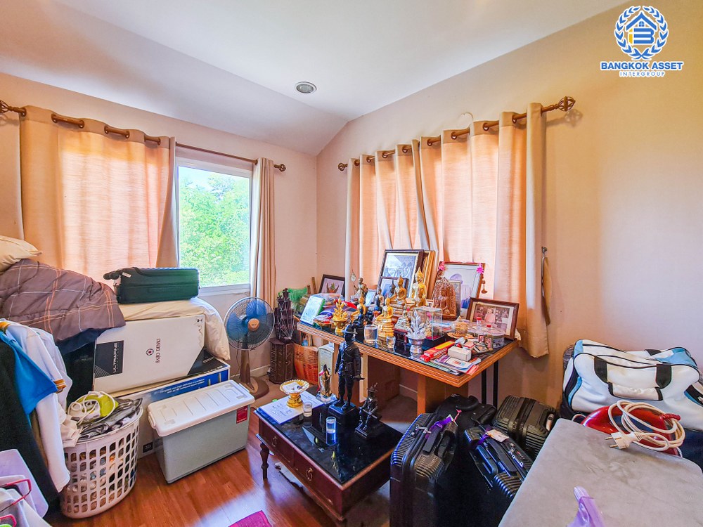 *****บ้านเดี่ยวมือสอง หน้าบ้านติดทะเลสาบ โครงการ พฤกษ์ลดา บางใหญ่2 จากแบรนด์ L&H เนื้อที่กว้าง 66.70 ตร.ว. ฟังก์ชัน 3 ห้องนอน 3 ห้องน้ำ 2 ที่จอดรถ บ้านสภาพสวย หลังบ้านไม่ชนใคร โครงการตั้งบนทำเลดี เชื่อมต่อกาญจนาภิเษก ซอยคลองถนน ซอยแก้วอินทร์ ใกล้รถไฟฟ้าสายสีม่วง "สถานีคลองบางไผ่" และจุดขึ้นทางด่วน "กาญจนาภิเษก"