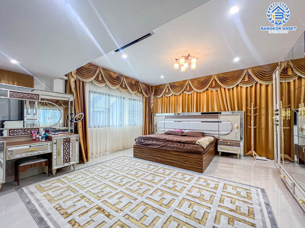 *****บ้านมือสอง โครงการ กรีนวู้ดปาร์ค ปทุมธานี-สามโคก เนื้อที่ 204 ตร.ว. ฟังก์ชัน 3 ห้องนอน 4 ห้องน้ำ 2 ที่จอดรถ บ้านหลังใหญ่ พื้นที่กว้างขวาง พร้อมสระว่ายน้ำบรรยากาศเหมือนรีสอร์ทส่วนตัว บนทำเลเดินทางสะดวก เข้า-ออกเมืองได้ง่าย เชื่อมต่อถนนปทุมธานี-บางปะอิน ถนนรังสิต-ปทุมธานี