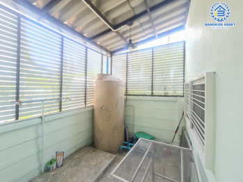 *****ทาวน์เฮ้าส์มือสอง โครงการ อารียา เดอะคัลเลอร์พรีเมียม ลาดปลาเค้า หลังมุม เนื้อที่มากถึง 16.40 ตร.ว. ฟังก์ชัน 4 ห้องนอน 2 ห้องน้ำ 1 ที่จอดรถ ตัวบ้านสภาพดีมาก พร้อมเข้าอยู่ บนทำเลเดินทางสะดวก เชื่อมต่อถนนลาดปลาเค้า ถนนพหลโยธิน ใกล้รถไฟฟ้าสายสีเขียว "สถานีบางบัว" และทางด่วน "เอกมัย-รามอินทรา"