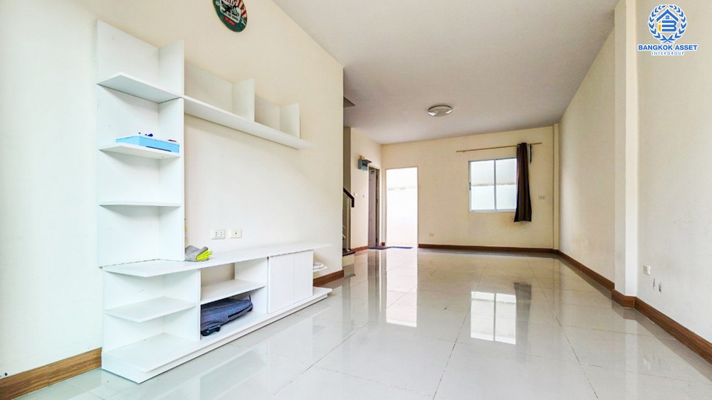 *****ทาวน์เฮ้าส์มือสอง โครงการ บ้านดี บางโทรัด พระราม2 เนื้อที่ 17.50 ตร.ว. ฟังก์ชัน 2 ห้องนอน 2 ห้องน้ำ 1 ที่จอดรถ บ้านดีไซน์โมเดิร์น ภายในสภาพดีเยี่ยม พร้อมเข้าอยู่ ทำเลดีเดินทางสะดวก เข้า-ออกในเมืองได้ง่าย เชื่อมต่อถนนพระราม2 จองเลย!