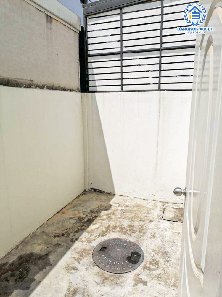 *****ทาวน์เฮ้าส์มือสอง โครงการ บ้านดี บางโทรัด พระราม2 เนื้อที่ 17.50 ตร.ว. ฟังก์ชัน 2 ห้องนอน 2 ห้องน้ำ 1 ที่จอดรถ บ้านดีไซน์โมเดิร์น ภายในสภาพดีเยี่ยม พร้อมเข้าอยู่ ทำเลดีเดินทางสะดวก เข้า-ออกในเมืองได้ง่าย เชื่อมต่อถนนพระราม2 จองเลย!