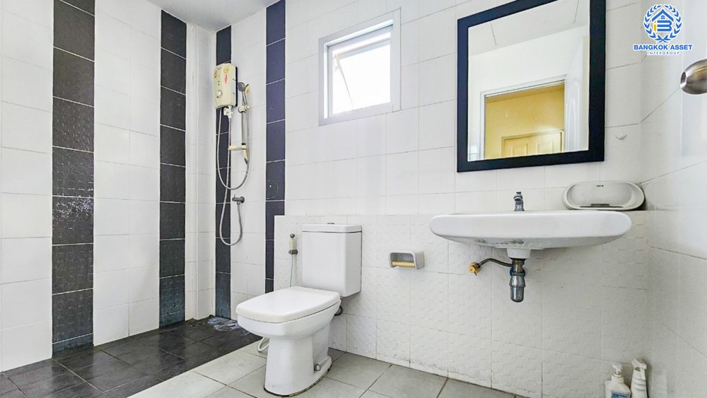 *****ทาวน์เฮ้าส์มือสอง โครงการ บ้านดี บางโทรัด พระราม2 เนื้อที่ 17.50 ตร.ว. ฟังก์ชัน 2 ห้องนอน 2 ห้องน้ำ 1 ที่จอดรถ บ้านดีไซน์โมเดิร์น ภายในสภาพดีเยี่ยม พร้อมเข้าอยู่ ทำเลดีเดินทางสะดวก เข้า-ออกในเมืองได้ง่าย เชื่อมต่อถนนพระราม2 จองเลย!