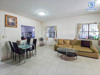 *****ทาวน์เฮ้าส์มือสองนนทบุรี โครงการ พฤกษา30 บ้านกล้วย-ไทรน้อย หลังมุม! เนื้อที่กว้างขวางถึง 28.4 ตร.ว. ฟังก์ชัน 3 ห้องนอน 2 ห้องน้ำ 1 ที่จอดรถ แถมฟรี! 2 เครื่องปรับอากาศ บนทำเลเดินทางสะดวก เชื่อมต่อถนนกาญจนาภิเษก ใกล้รถไฟฟ้าสายสีม่วง "สถานีคลองบางไผ่" ในราคาสุดคุ้ม