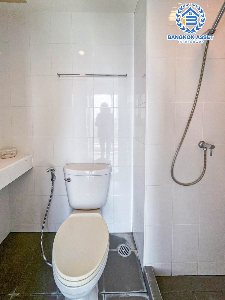 *****คอนโดมิเนียมมือสอง โครงการ ลุมพินีพาร์ค รัตนาธิเบศร์-งามวงศ์วาน พื้นที่ใช้สอย 45.28 ตร.ม. ฟังก์ชัน 1 ห้องนอน 1 ห้องน้ำ 1 ที่จอดรถ สภาพใหม่เอี่ยม พร้อมตู้เสื้อผ้าแบบบิ้วอินท์ บนทำเลเดินทางสะดวก เชื่อมต่อถนนรัตนาธิเบศร์ ใกล้รถไฟฟ้าสายสีม่วง "สถานีบางกระสอ" และจุดขึ้นทางด่วน "งามวงศ์วาน"