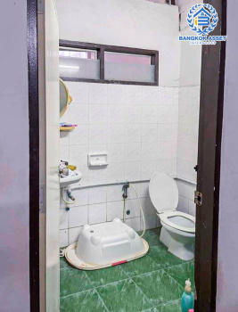 *****ทาวน์เฮ้าส์มือสองนนทบุรี หมู่บ้าน รัตนาธิเบศร์ ติดเซ็นทรัลเวสต์เกต เนื้อที่ 16 ตร.ว. ฟังก์ชัน 2 ห้องนอน 1 ห้องน้ำ 1 ที่จอดรถ บ้านสภาพพร้อมอยู่ บนทำเลศักยภาพ เชื่อมต่อถนนกาญจนาภิเษก, ถนนรัตนาธิเบศร์ เพียง 140 เมตรก็ถึงรถไฟฟ้าสายสีม่วง "สถานีตลาดบางใหญ่" จองเลย!