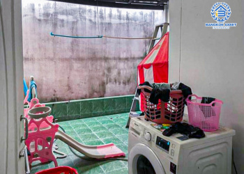 *****ทาวน์เฮ้าส์มือสองนนทบุรี หมู่บ้าน รัตนาธิเบศร์ ติดเซ็นทรัลเวสต์เกต เนื้อที่ 16 ตร.ว. ฟังก์ชัน 2 ห้องนอน 1 ห้องน้ำ 1 ที่จอดรถ บ้านสภาพพร้อมอยู่ บนทำเลศักยภาพ เชื่อมต่อถนนกาญจนาภิเษก, ถนนรัตนาธิเบศร์ เพียง 140 เมตรก็ถึงรถไฟฟ้าสายสีม่วง "สถานีตลาดบางใหญ่" จองเลย!