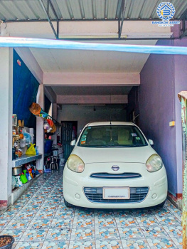 *****อพาร์ทเม้นท์มือสอง ซอยงามวงศ์วาน9 งามวงศ์วาน เนื้อที่ 56 ตร.ว. ฟังก์ชัน 14 ห้องนอน 14 ห้องน้ำ 2 ที่จอดรถ ภายในสภาพดี สามารถปล่อยห้องเพื่อเช่าต่อได้ บนทำเลแห่งการเดินทาง ใกล้เดอะมอลล์ ไลฟ์สโตร์ งามวงศ์วาน เชื่อมต่อรถไฟฟ้าสายสีม่วง "สถานีศูนย์ราชการนนทบุรี" และจุดขึ้นทางด่วน "งามวงศ์วาน"